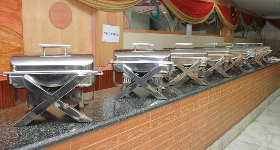 Hotel Milan Plaza, Faridabad 4
